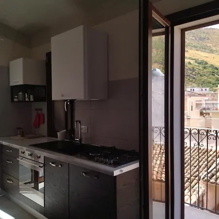 Marelusa Apartment *