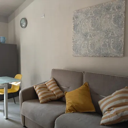 Marelusa Apartment *